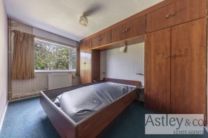 bedroom- click for photo gallery